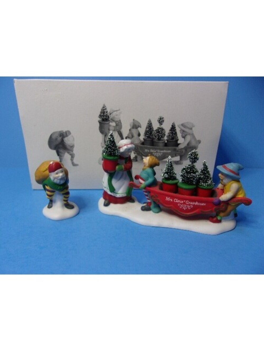 Dept 56 North Pole Delivering the Christmas Greens 56373 Heritage Village Elves